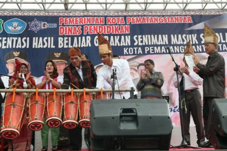 Dinas Pendidikan Pematangsiantar gelar Gerakan Seniman Masuk Sekolah