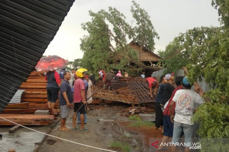 Satu anak tewas akibat angin ribut
