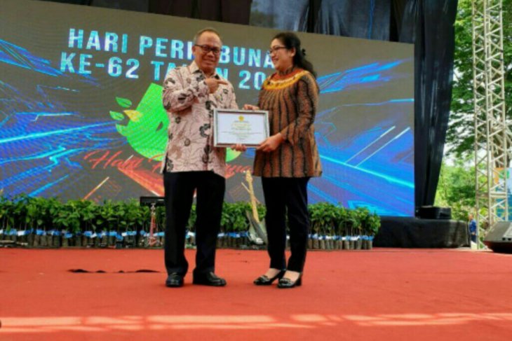 Asian Agri raih penghargaan pada peringatan Hari Perkebunan 2019