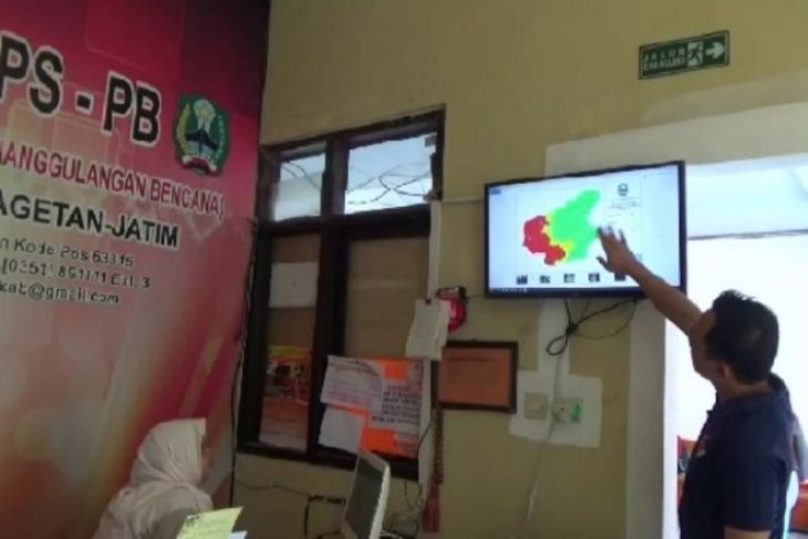 Angin kencang terjang sejumlah desa di Magetan
