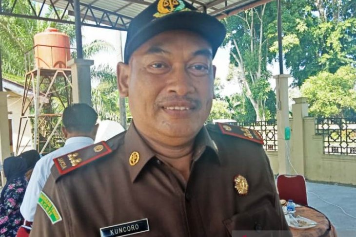 Siang ini, sejumlah oknum PNS Pemkab Nagan Raya dicambuk terkait judi