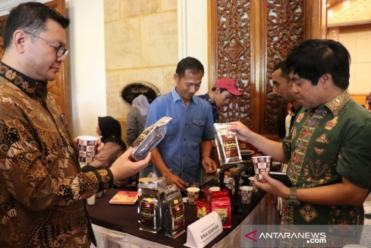 Ratusan kelompok binaan BRG Riau bentuk Koperasi Petani Gambut