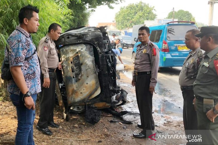 Mobil terbakar di Cileungsi dipicu tumpahan bensin