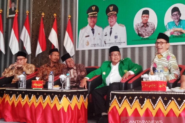 Staf Khusus Wapres tegaskan isu masjid dijaga polisi sebagai hoaks