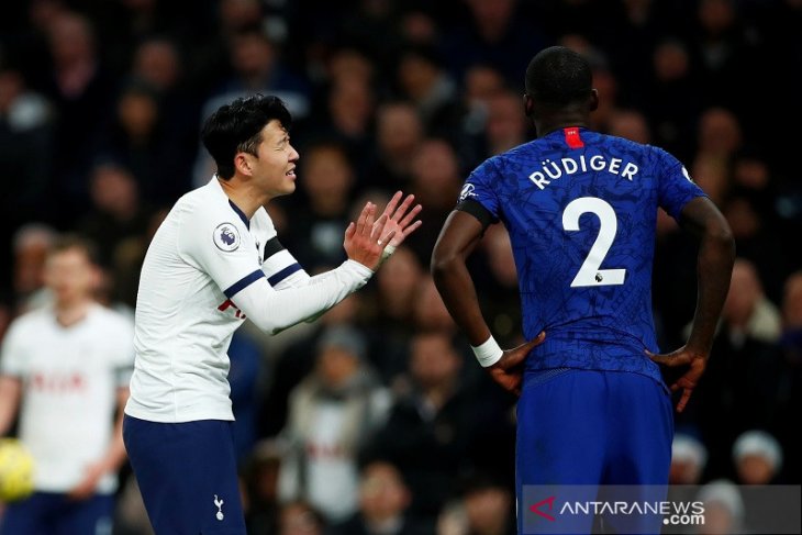 Tottenham Hotspur dan Manchester United tertahan di klasemen Liga Inggris