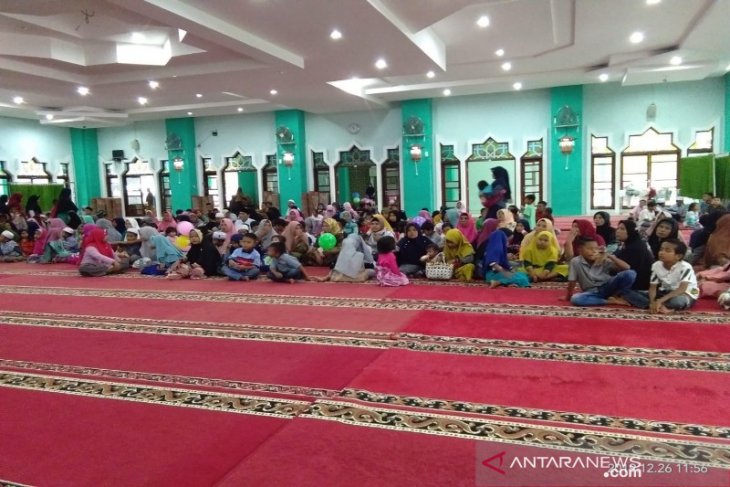 Pemkab santuni anak yatim se-Madina