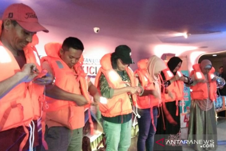 PT Dharma Lautan Utama gelar sosialisasi keselamatan berlayar
