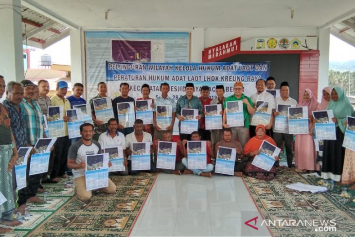 Dosen FH Unsyiah lakukan pengabdian kelola hukum adat laut