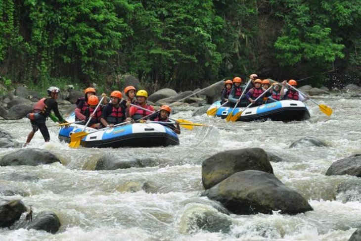 Wisata Arung Jeram Antara Jateng