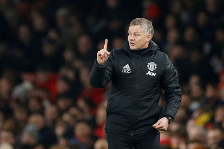 Man United batalkan rencana latihan di Timur Tengah