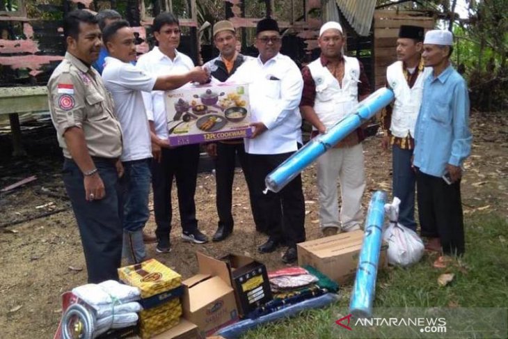 Pemkab Aceh Utara salurkan bantuan untuk korban kebakaran di Baktiya