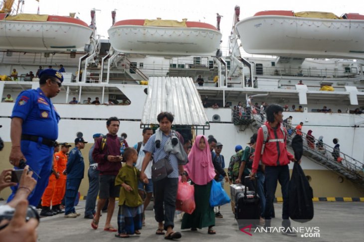 Tim gabungan Denpasar sidak pendatang di Benoa