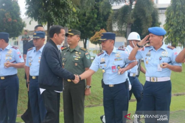 Helikopter ditumpangi Jokowi batal mendarat karena cuaca buruk di Sukajaya Bogor