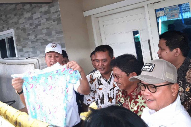 Warga Tangerang korban banjir dapat bantuan dari Kemenperin