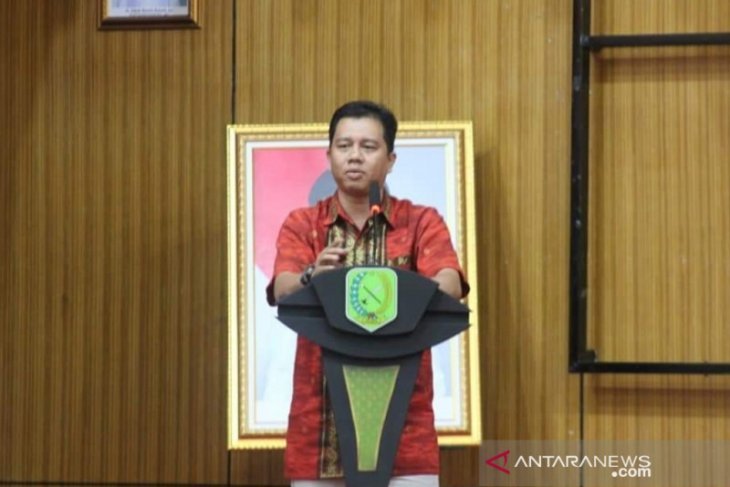 Pengamat : efisiensi anggaran kurangi perjalanan dinas Pemda Sambas