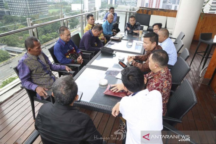 Bupati-Maxwin Grup gelar pertemuan bahas pengembangan ekonomi