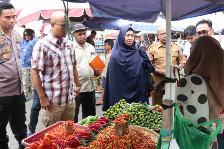 DPRD Kota Ternate duga ada penagihan retribusi ilegal di pasar Barito