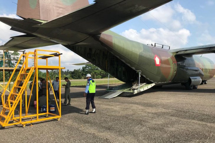 Pesawat Hercules C-130 TNI AU mendarat darurat di Aceh Utara