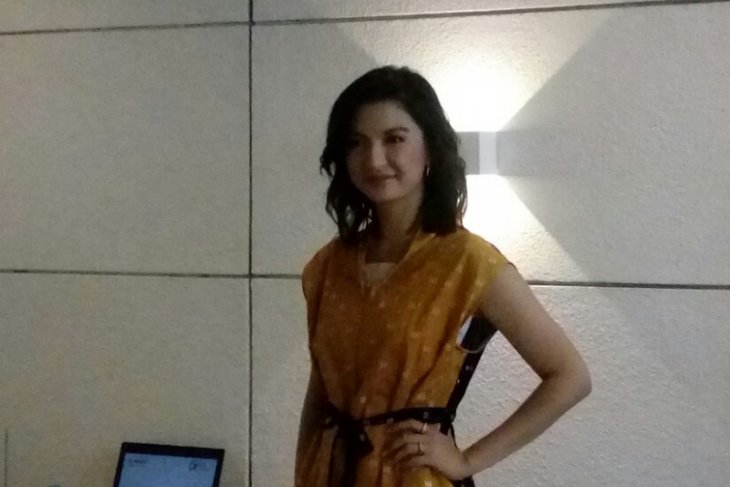 Artis Raline Shah buka kedai kopi untuk vegetarian