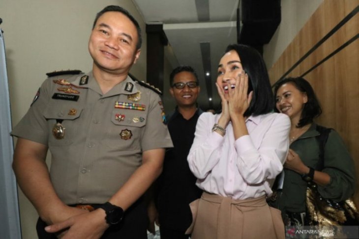 13 artis bakal diperiksa dalam kasus