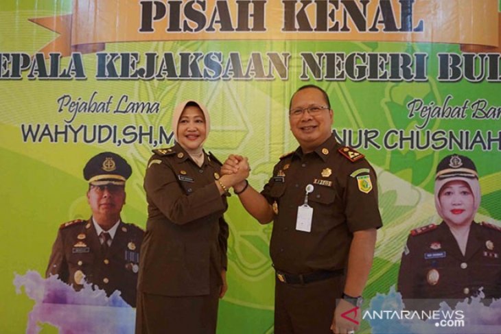 Nur Chusniah jabat Kejari Buleleng