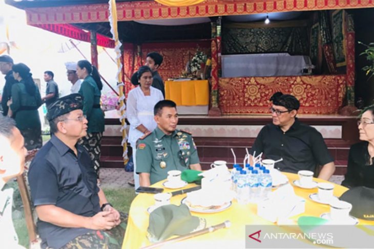 Pangdam Udayana melayat ke rumah mantan Wakil Jaksa Agung