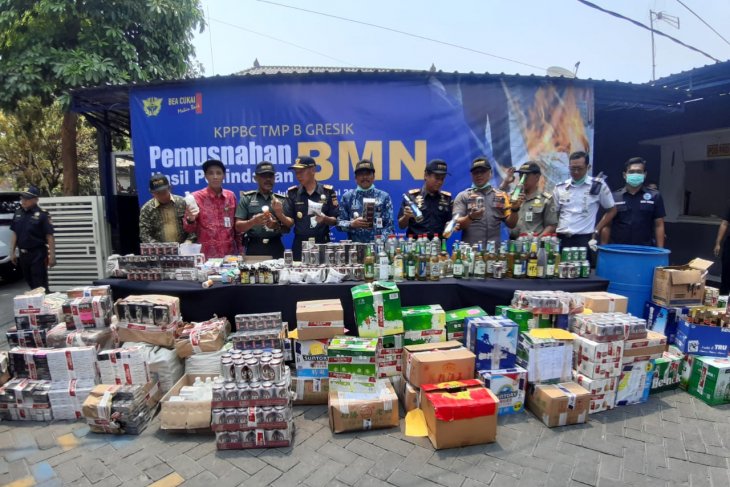 Penerimaan Bea Cukai Gresik 2019 capai Rp689 miliar