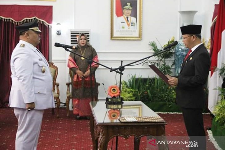 Lantik Wabub BS, Gubernur ingatkan soal tugas dan tanggung jawab