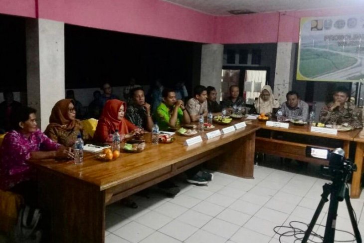 Pembangunan tol di Banyuwangi tahap konsultasi publik pembebasan lahan