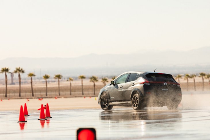 Nissan sematkan teknologi e-4ORCE pada mobil listrik