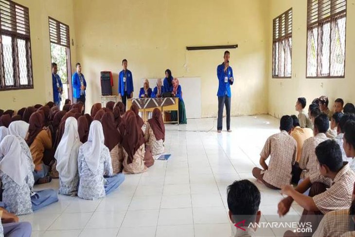 Mahasiswa KPM sosialisasi bahaya pergaulan bebas bagi pelajar
