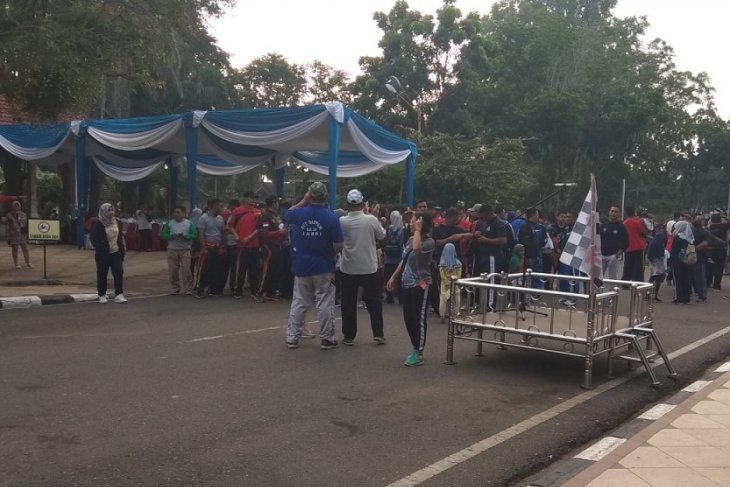 Sebuah sepeda motor jadi kado HUT Satpam di Jambi