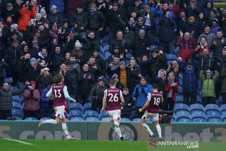 Burnley bekuk Leicester City 2-1, Vardy gagal penalti