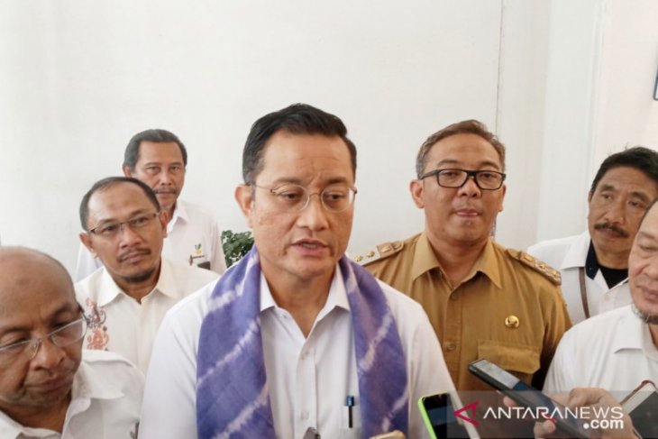 Mensos perbanyak PKH di Bogor karena akan banyak warga jatuh miskin pascabencana