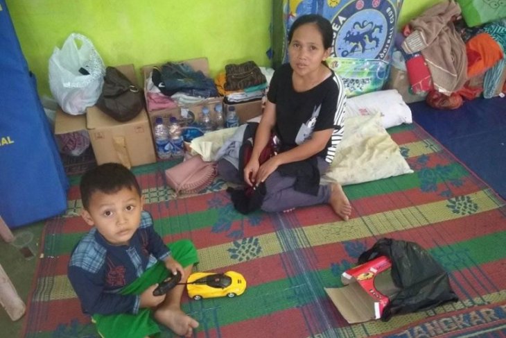Pengungsi di Lebak berharap kembali miliki rumah