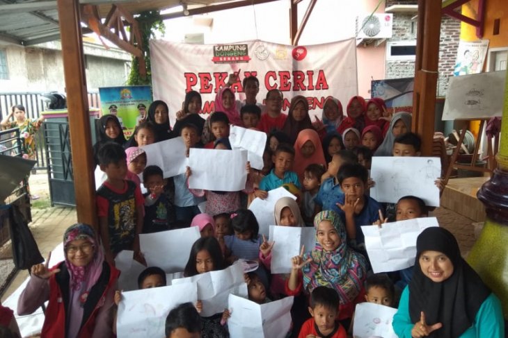 Kampung Dongeng Serang sebagai sarana sosialiasi, mendidik anak melalui dongeng