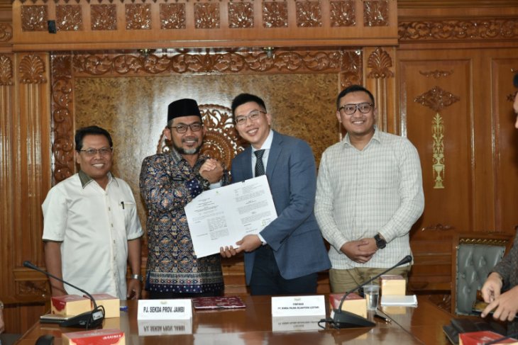 Pemprov Jambi gandeng PT Rimba Palma bangun Jalan rigid beton