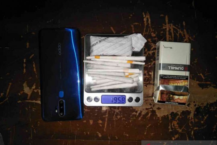 Tersangka pemasok ganja di Bekasi diringkus polisi