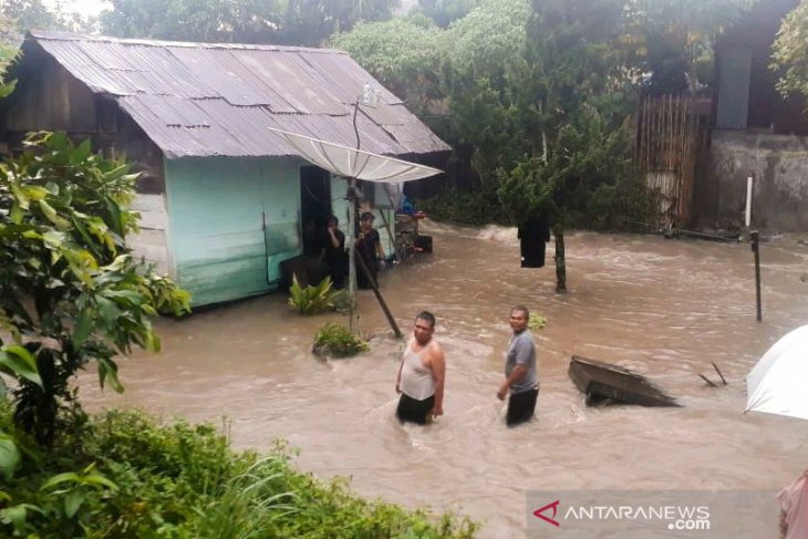 Hujan Deras, sejumlah titik di Padangsidimpuan banjir