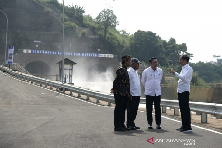 Presiden sebut terowongan Nanjung efektif kurangi banjir Bandung Selatan