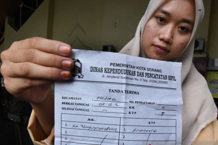 PEMBUATAN KTP ELEKTRONIK DI KOTA SERANG