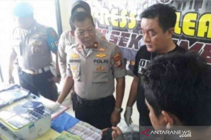 Sindikat pengedar uang palsu berhasil dibongkar kepolisian Bekasi