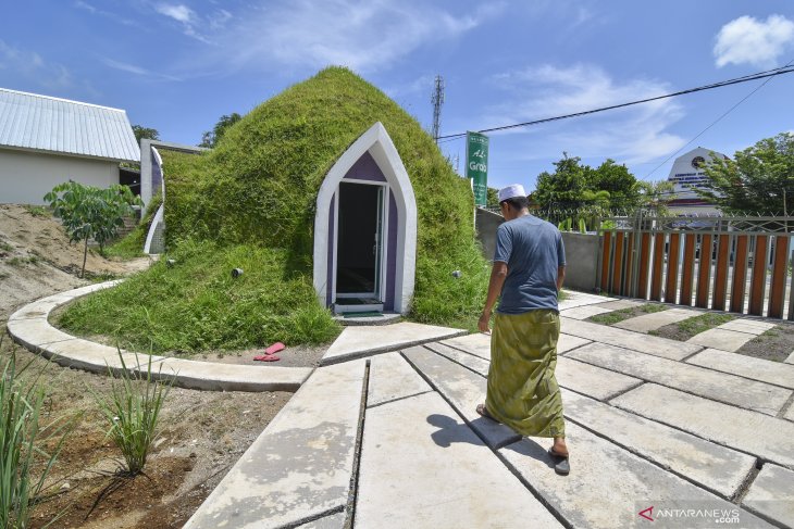 Mushola unik berbentuk rumah dome di NTB
