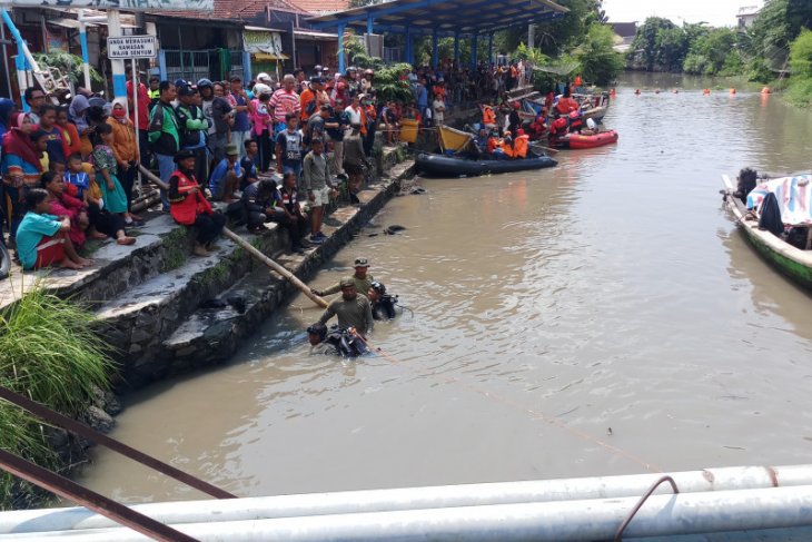 Satu lagi korban tenggelam di Sungai Pucang Sidoarjo ditemukan (Video)