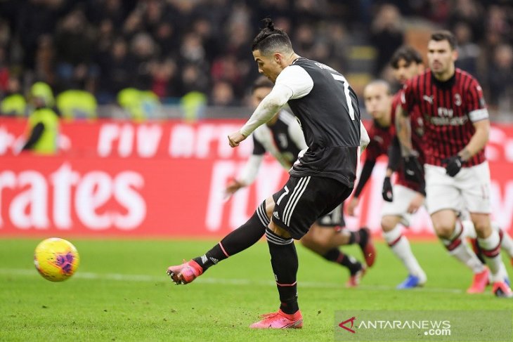 Penalti Ronaldo bawa Juventus imbangi Milan 1-1