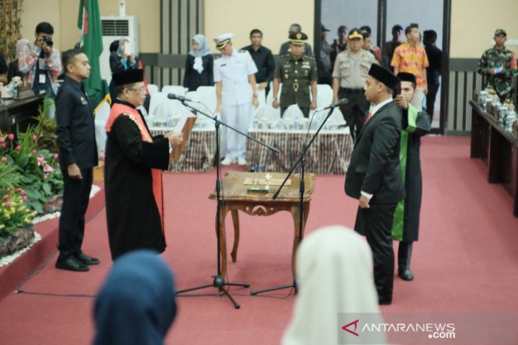 Sempat tertunda, pemakai narkoba akhirnya dilantik jadi anggota DPRD