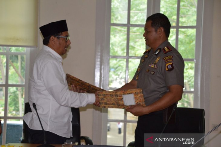 Pemkab Bone Bolango hibahkan Rp2 miliar pengamanan Pilkada