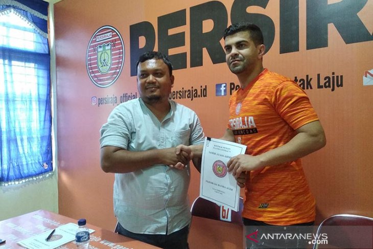 Persiraja kontrak pemain timnas Lebanon