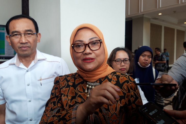 Menaker tegaskan cuti melahirkan tidak dihapus