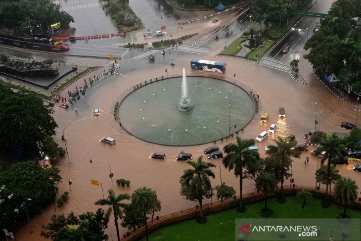 Floods disrupt teaching, learning activities in Jakarta's 159 schools